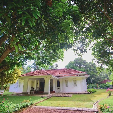 Thalpe Walawwa Heritage Villa Unawatuna Dış mekan fotoğraf