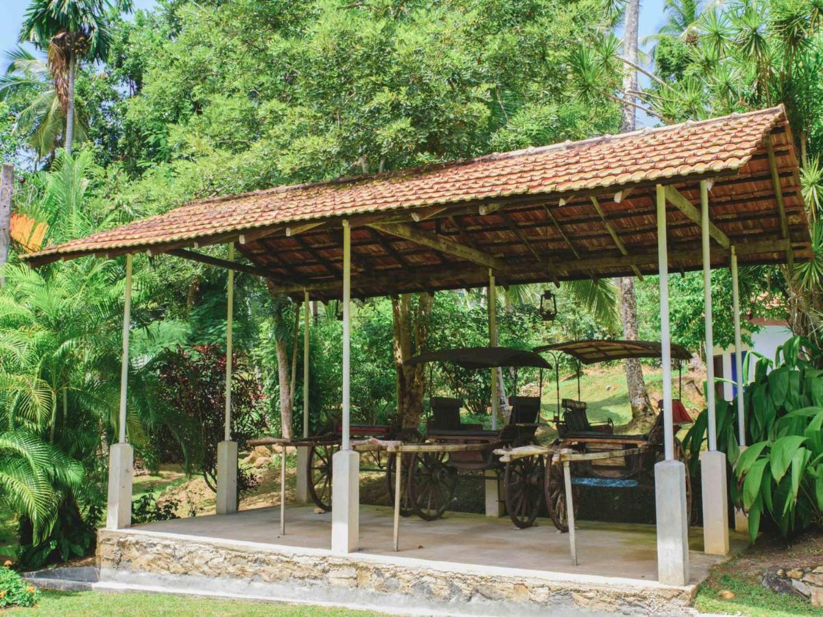 Thalpe Walawwa Heritage Villa Unawatuna Dış mekan fotoğraf