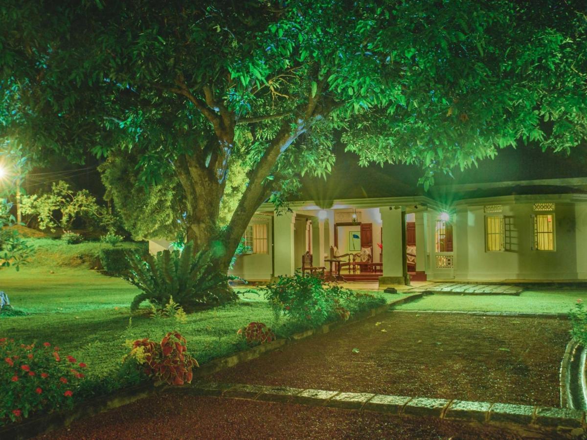 Thalpe Walawwa Heritage Villa Unawatuna Dış mekan fotoğraf