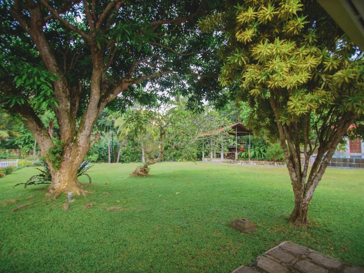 Thalpe Walawwa Heritage Villa Unawatuna Dış mekan fotoğraf
