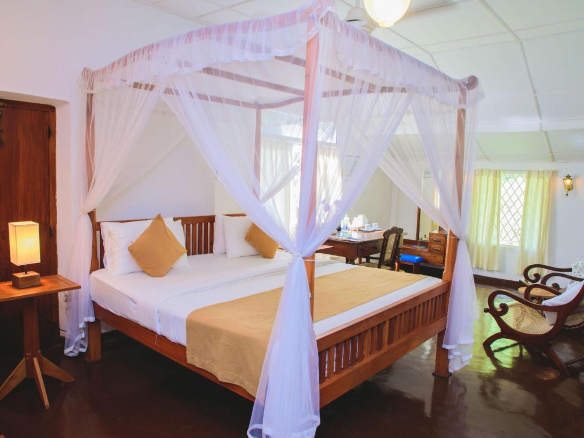 Thalpe Walawwa Heritage Villa Unawatuna Dış mekan fotoğraf